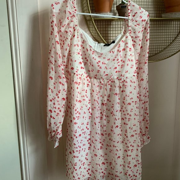 Floral , Flowy Dress from Trixxi - Picture 1 of 3
